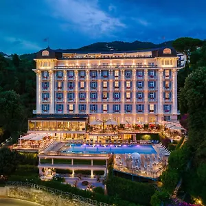 ***** Отель Grand Bristol Resort, By R Collection Италия