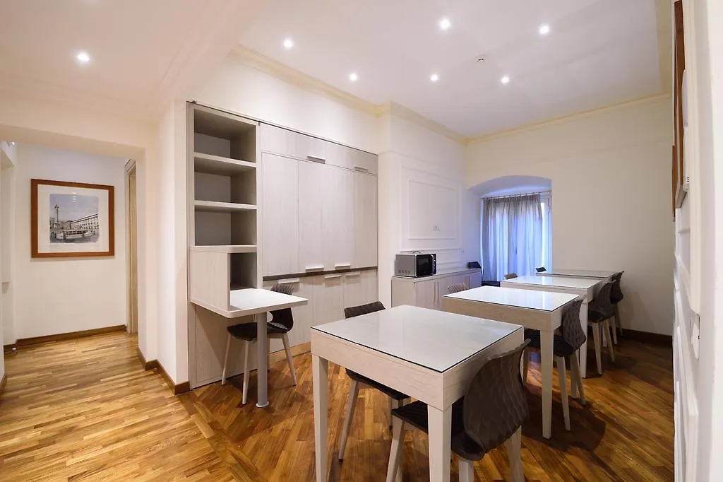 Lory House Bed & Breakfast Rome Guest house